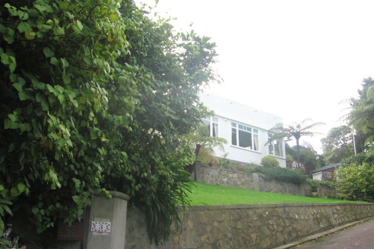Photo of property in 3 Jenness Grove, Harbour View, Lower Hutt, 5010