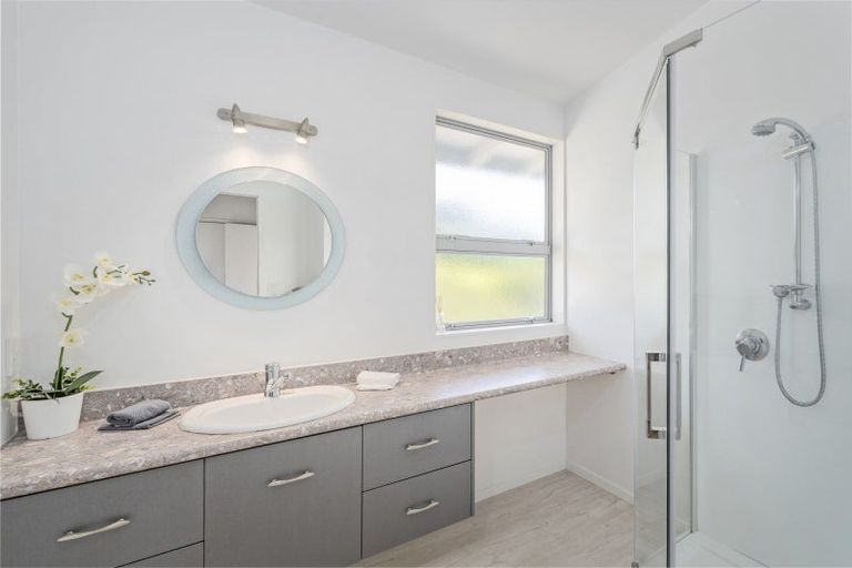 Photo of property in 112 Centennial Drive, Whitianga, 3510