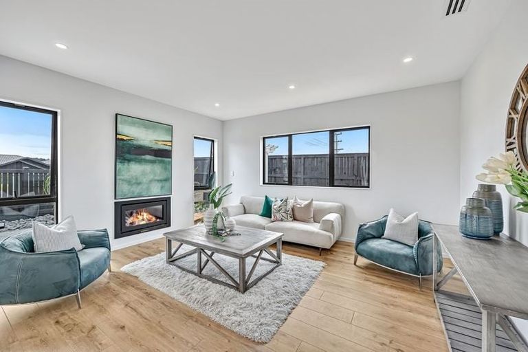 Photo of property in 70 Kaipara Portage Road, Riverhead, 0820