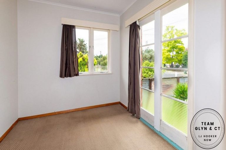 Photo of property in 17 Sutton Crescent, Papakura, 2110