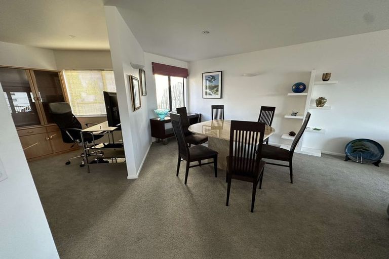 Photo of property in 7/22 Oriental Terrace, Oriental Bay, Wellington, 6011