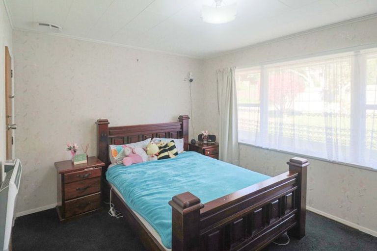 Photo of property in 44 Coast Road, Wainuiomata, Lower Hutt, 5014