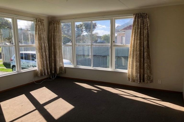 Photo of property in 60-62 Titoki Street, Castlecliff, Whanganui, 4501