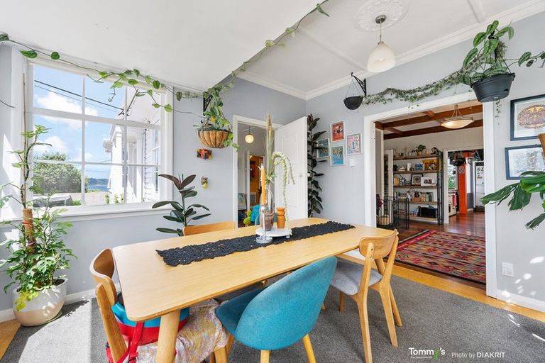 Photo of property in 63 Onslow Road, Khandallah, Wellington, 6035