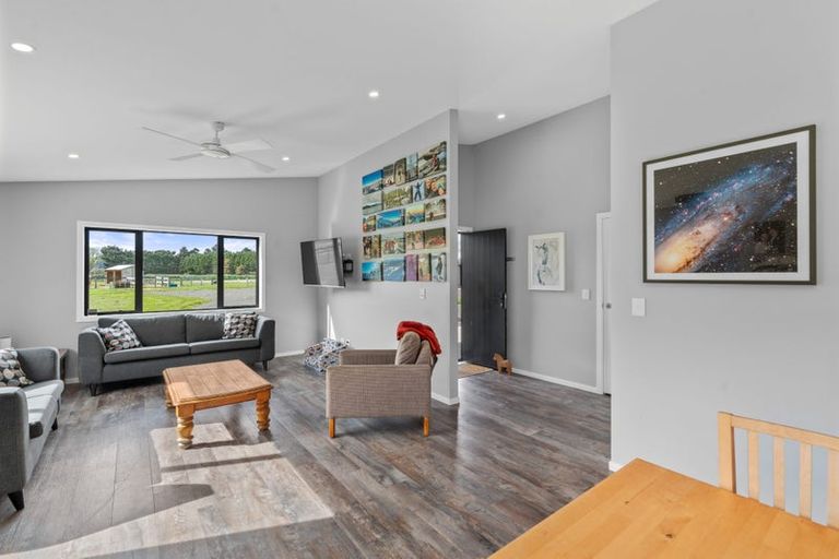 Photo of property in 51 Manukawiri Way, Martinborough, Greytown, 5794