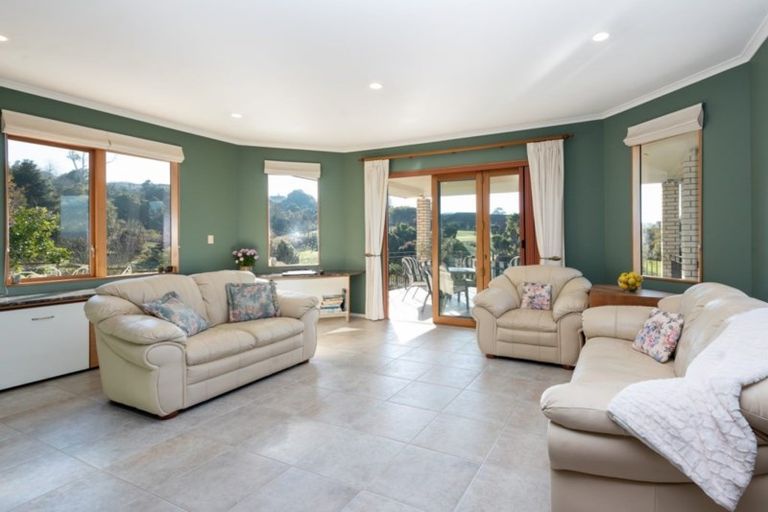 Photo of property in 148 Polo Prince Drive, Alfriston, Auckland, 2105