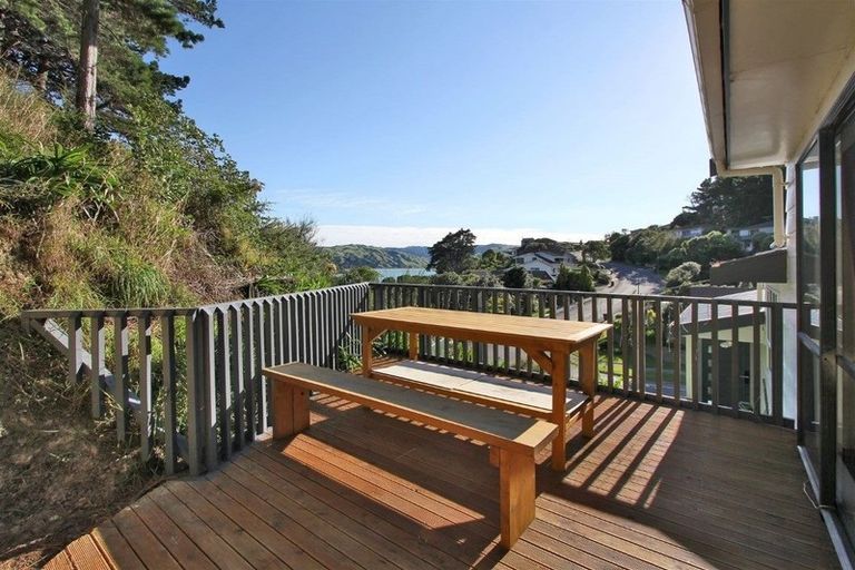 Photo of property in 30 Postgate Drive, Whitby, Porirua, 5024