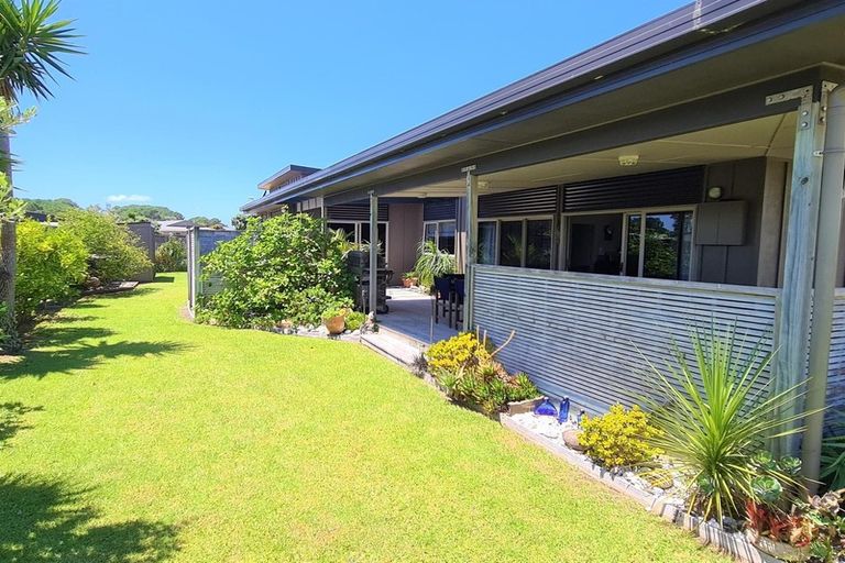 Photo of property in 111 Kelly Jade Avenue, Matarangi, Whitianga, 3592