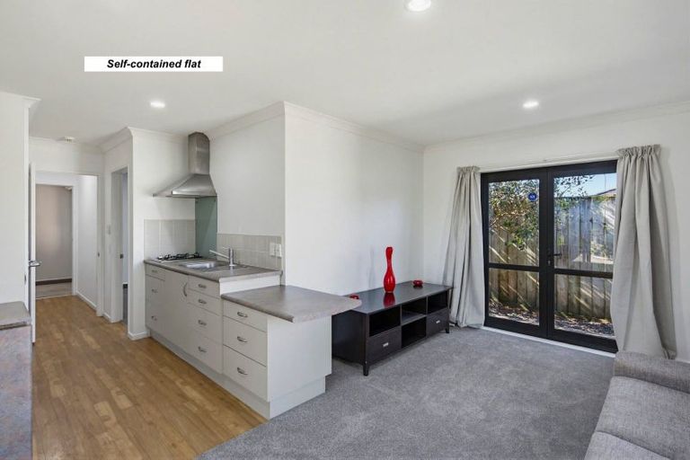 Photo of property in 14 Consort Close, Paraparaumu Beach, Paraparaumu, 5032