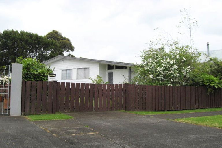 Photo of property in 13 Seaforth Avenue, Mangere Bridge, Auckland, 2022