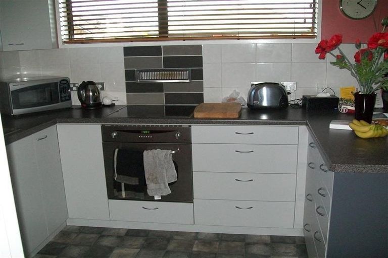 Photo of property in 1/200 Sawyers Arms Road, Bishopdale, Christchurch, 8053