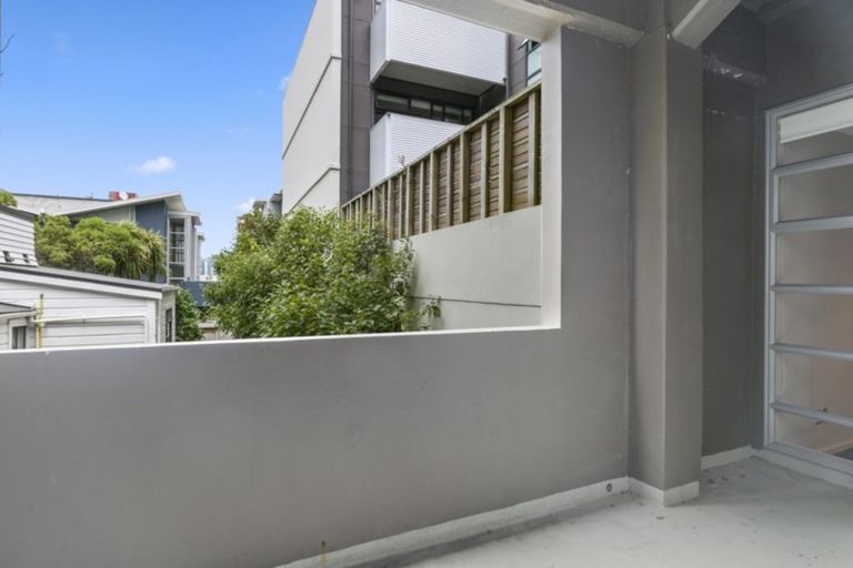 Photo of property in Vespa Apartments, 307/20 Hanson Street, Mount Cook, Wellington, 6021