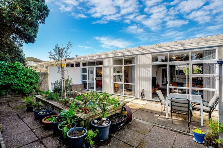 Photo of property in 1b Richard Street, Titahi Bay, Porirua, 5022