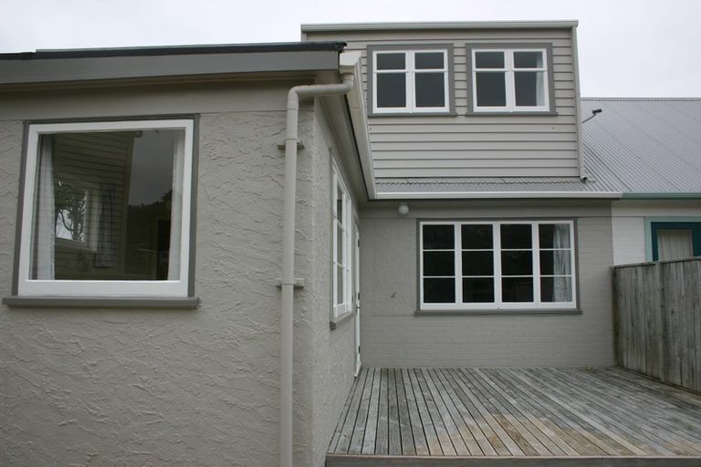 Photo of property in 2 Rodney Street, Northland, Wellington, 6012