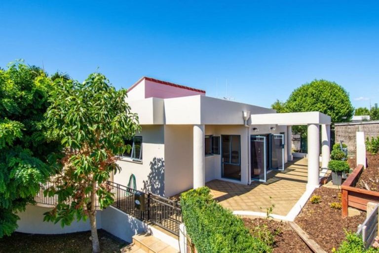 Photo of property in 1 Glamis Grove, Bethlehem, Tauranga, 3110