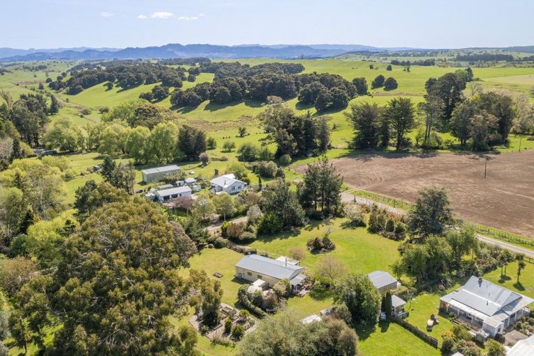 Photo of property in 37 Buckland Street, Tikokino, Waipawa, 4273