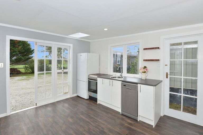 Photo of property in 50 Draffin Road, Poroti, Whangarei, 0179