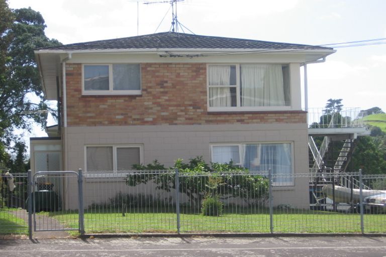 Photo of property in 2/16 Church Street, Devonport, Auckland, 0624