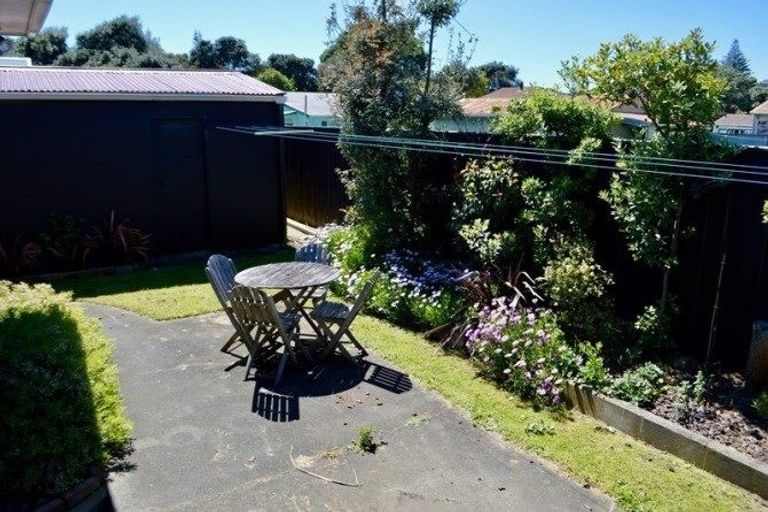 Photo of property in 11a Toi Street, Otaki Beach, Otaki, 5512