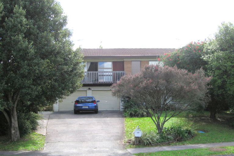 Photo of property in 27 Imogene Way, Half Moon Bay, Auckland, 2012