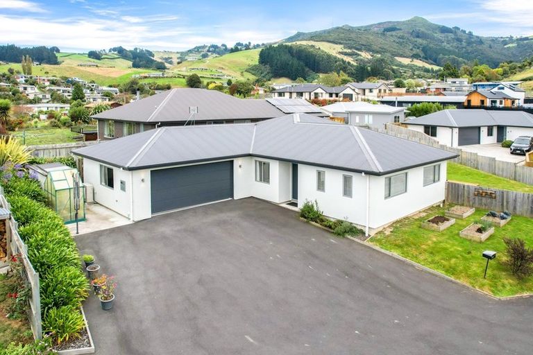 Photo of property in 6 Glendermid Close, Sawyers Bay, Port Chalmers, 9023