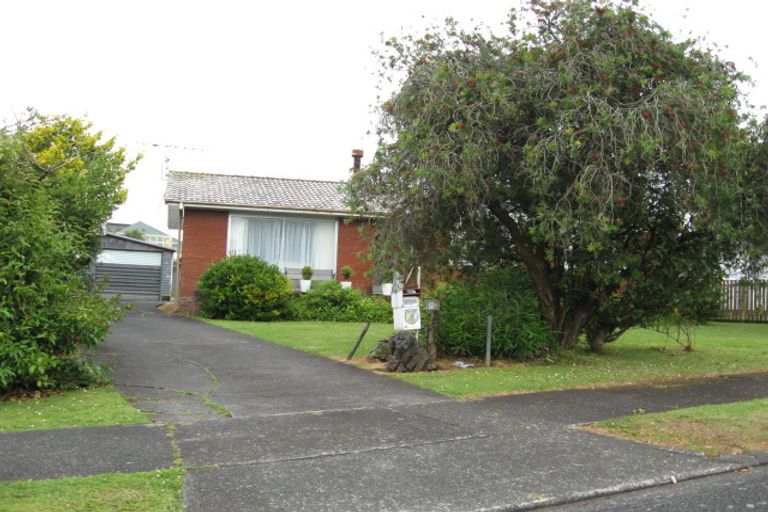 Photo of property in 7 Kea Place, Mangere Bridge, Auckland, 2022