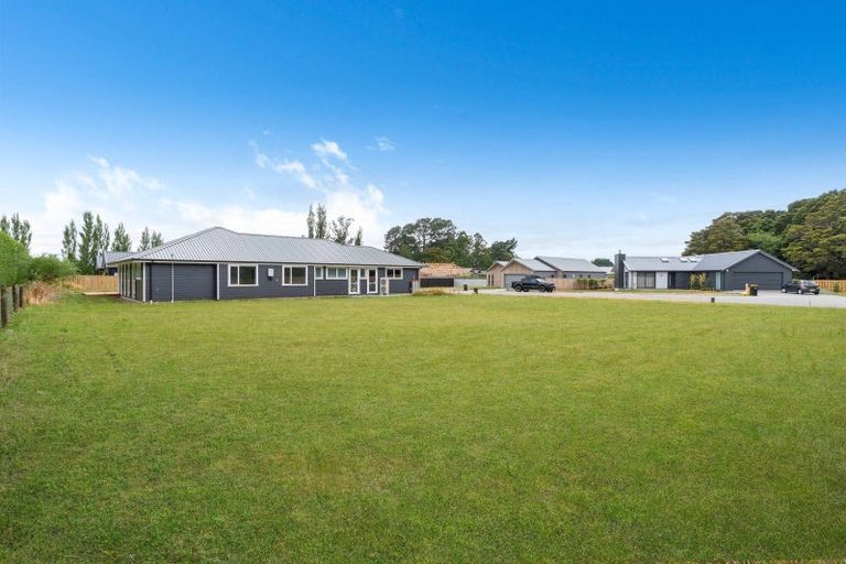Photo of property in 48 Orchard Road, Greytown, 5712