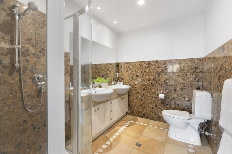 Photo of property in 4c/173 Hurstmere Road, Takapuna, Auckland, 0622