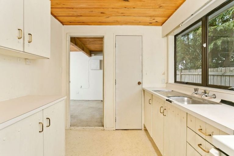 Photo of property in 2/25a Balmain Road, Birkenhead, Auckland, 0626