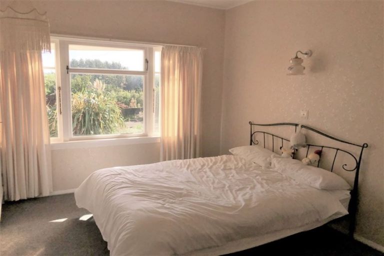 Photo of property in 17 Tulloch Street, Saint Johns Hill, Whanganui, 4500