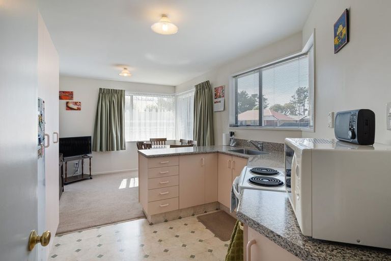 Photo of property in 1/469 Bower Avenue, Parklands, Christchurch, 8083