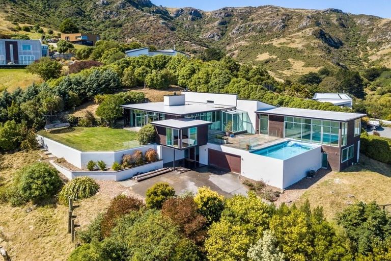 Photo of property in 9 Hyllton Heights, Lyttelton, 8082