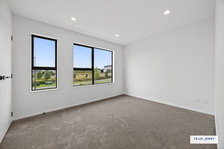 Photo of property in 49 Auranga Drive, Karaka, Papakura, 2113