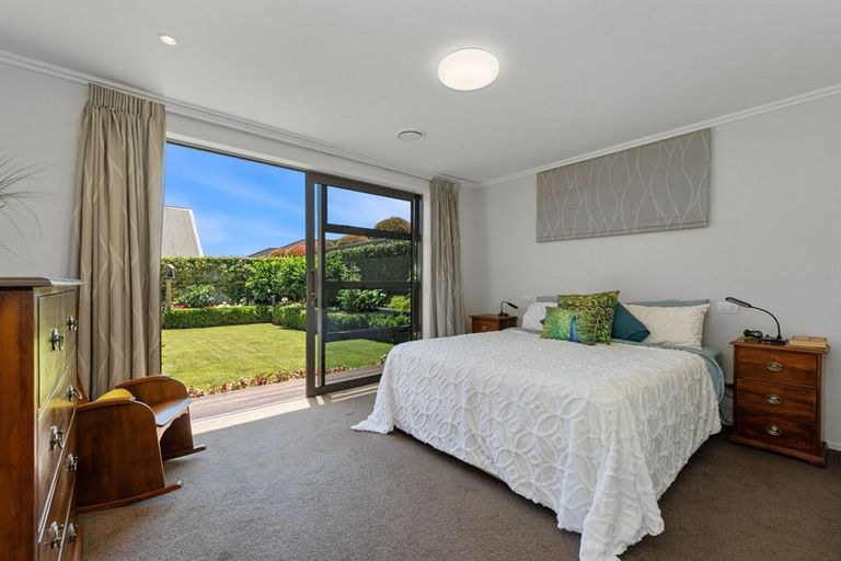 Photo of property in 6 Caversham Drive, Rototuna, Hamilton, 3210