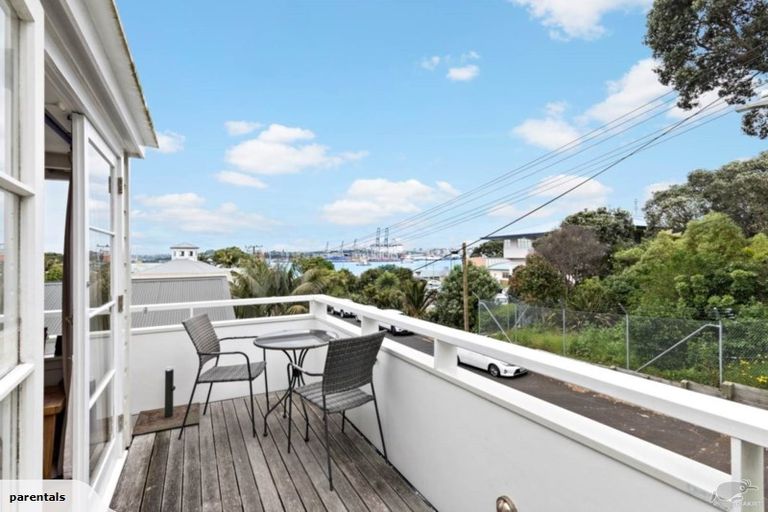 Photo of property in 10 Spring Street, Devonport, Auckland, 0624