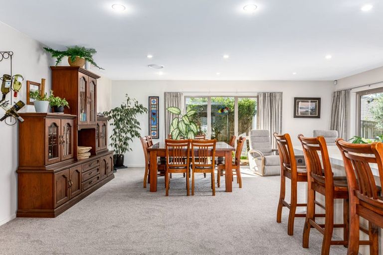 Photo of property in 25 Kahurangi Heights, Aotea, Porirua, 5024