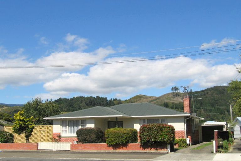 Photo of property in 1c Wood Street, Wallaceville, Upper Hutt, 5018