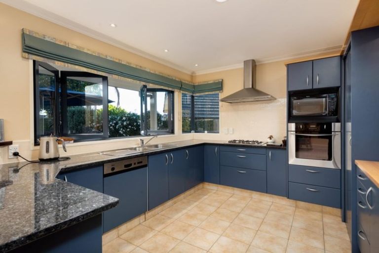 Photo of property in 42 Grantston Drive, Pyes Pa, Tauranga, 3112