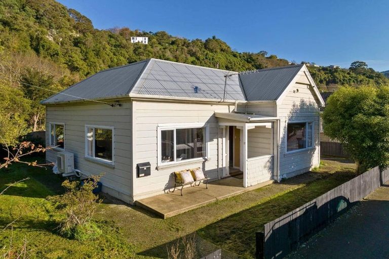 Photo of property in 17 Woodhaugh Street, Woodhaugh, Dunedin, 9010