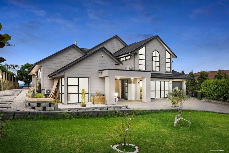 Photo of property in 719 Redoubt Road, Flat Bush, Auckland, 2019