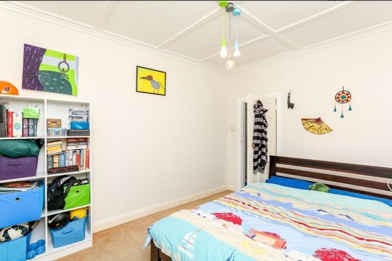Photo of property in 17 Record Street, Fitzroy, New Plymouth, 4312