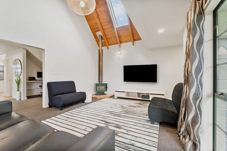 Photo of property in 19 Crampton Court, Orewa, 0931