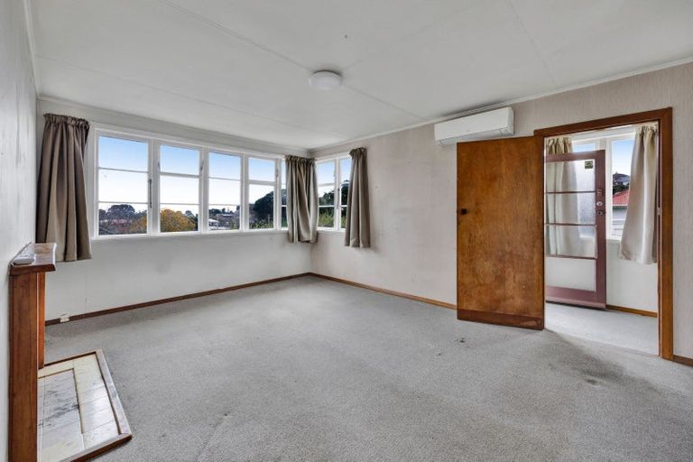 Photo of property in 32b Seaview Road, Marfell, New Plymouth, 4310