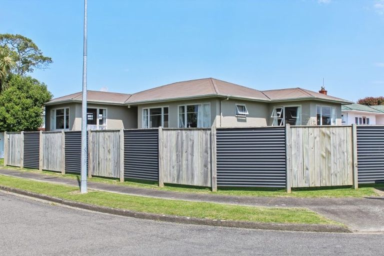Photo of property in 2 Tern Place, Hokowhitu, Palmerston North, 4410