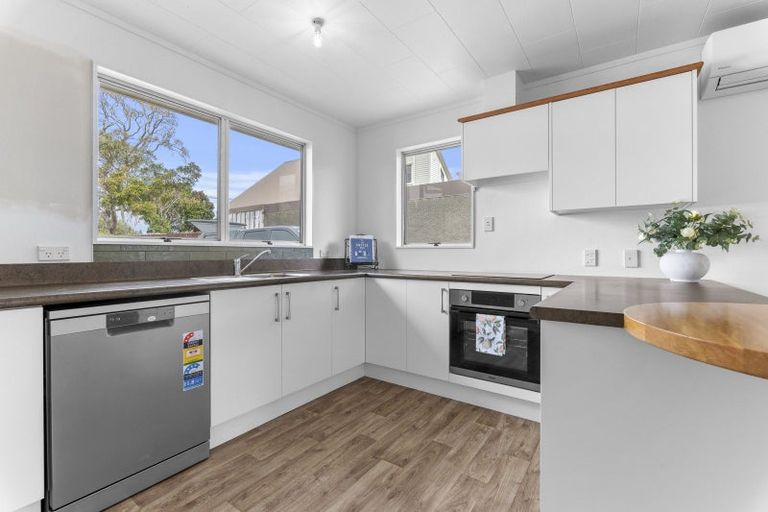 Photo of property in 3/62 Wallace Place, Westown, New Plymouth, 4310