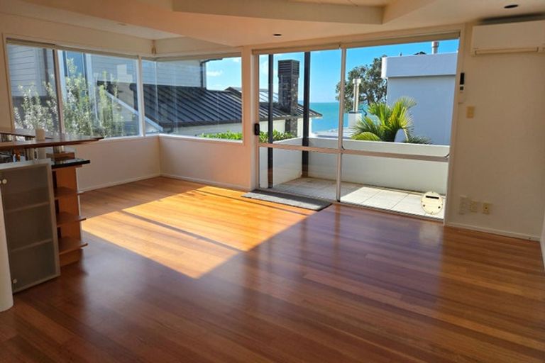 Photo of property in 2/8a Audrey Road, Takapuna, Auckland, 0620