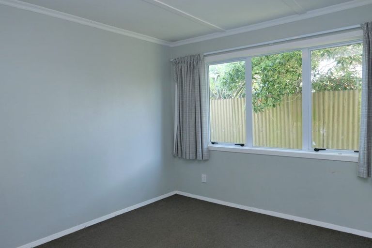 Photo of property in 22a Sussex Street, Levin, 5510