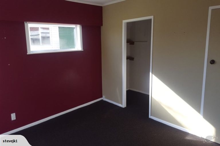 Photo of property in 5 Browne Street, Waitara, 4320