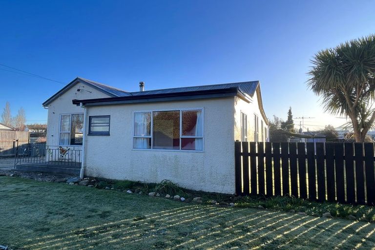 Photo of property in 8 Mill Street, Milton, 9220