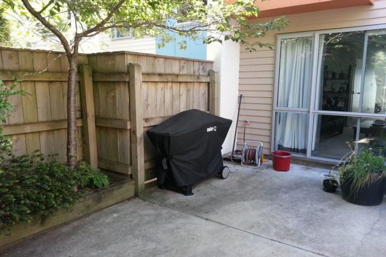 Photo of property in 1/2 Chelmsford Street, Ngaio, Wellington, 6035